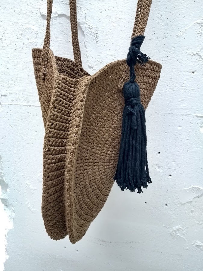かぎ針編みの 円編み で長編みのサークルバッグを作りました Kitto Ameru キットアメル