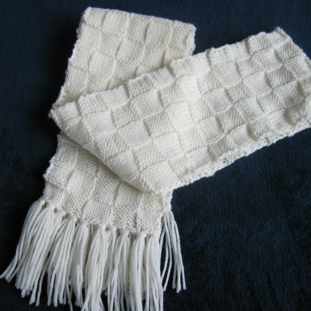 マフラー編み方 初心者でも編める 一番簡単な手編みのマフラー Kitto Ameru キットアメル